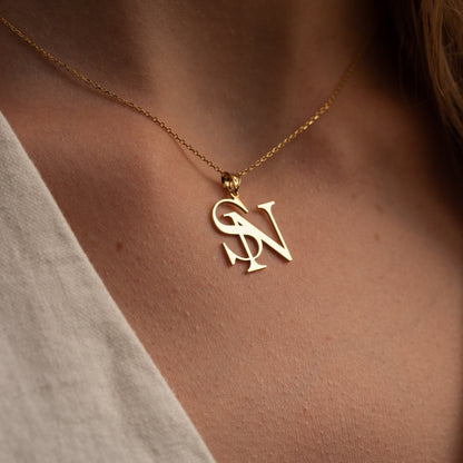 hevitbridal_custom_initials_necklace_gold
