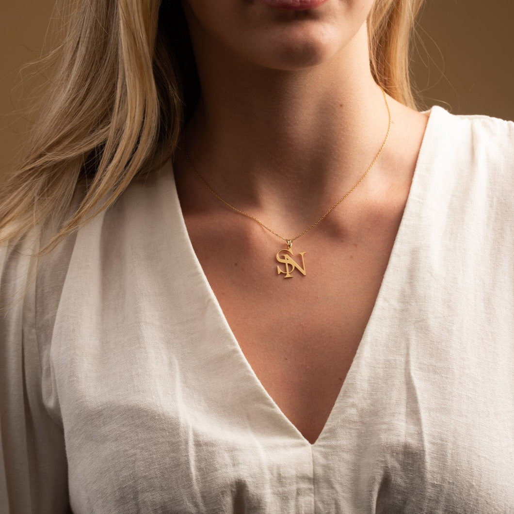 hevitbridal_custom_initials_necklace_gold