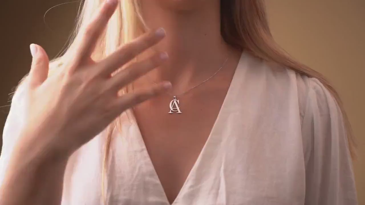 Collier initial personnalisé