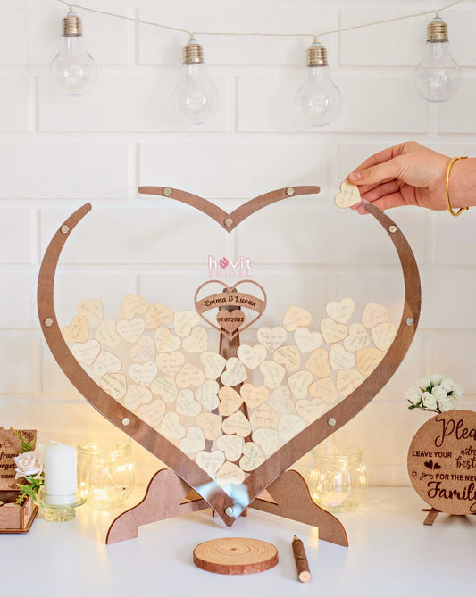 Gästebuch zur Hochzeit mit Holzherzen